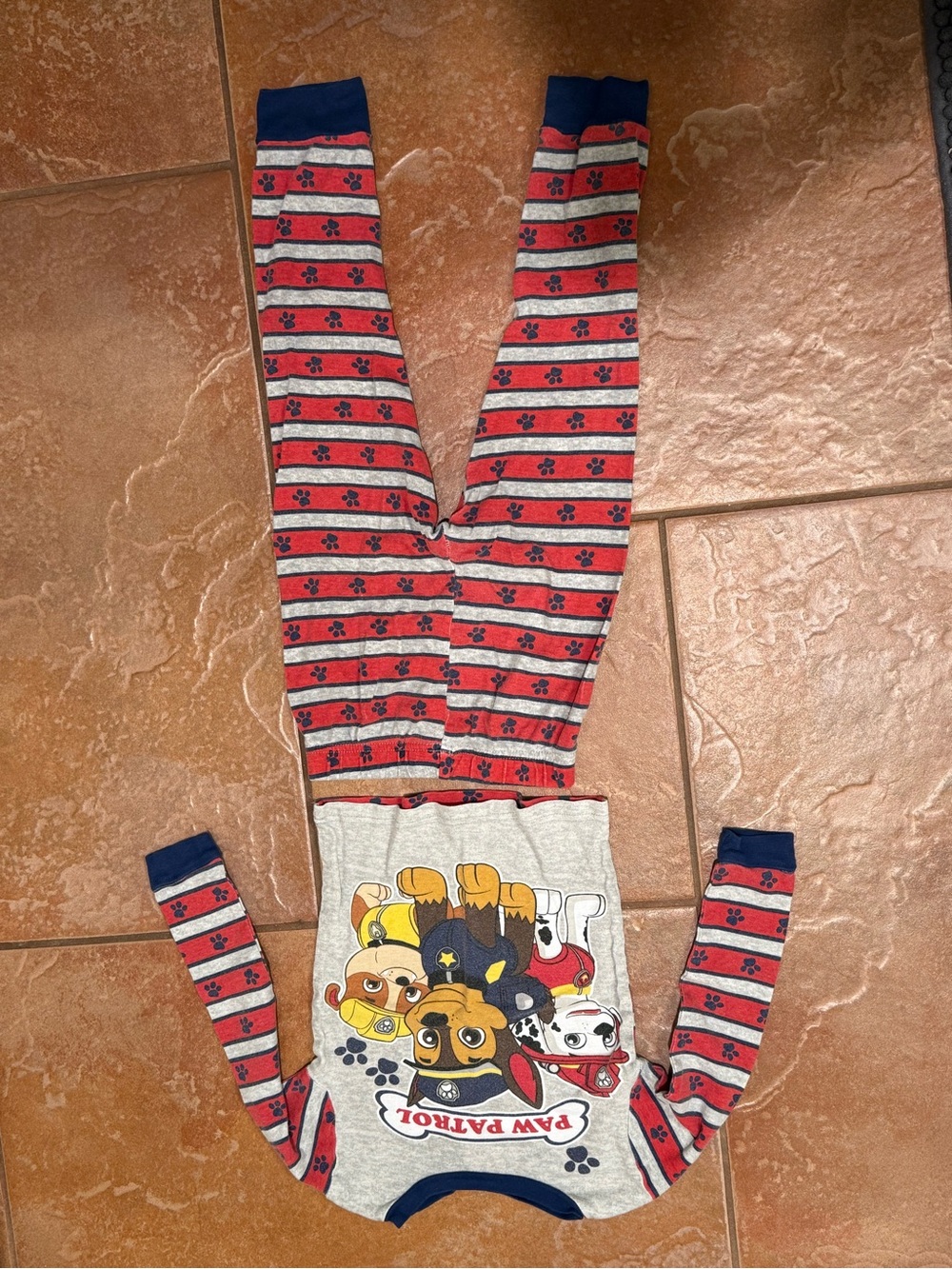 Nickelodeon Paw Patrol Red, Gray & Navy 5T Pajamas